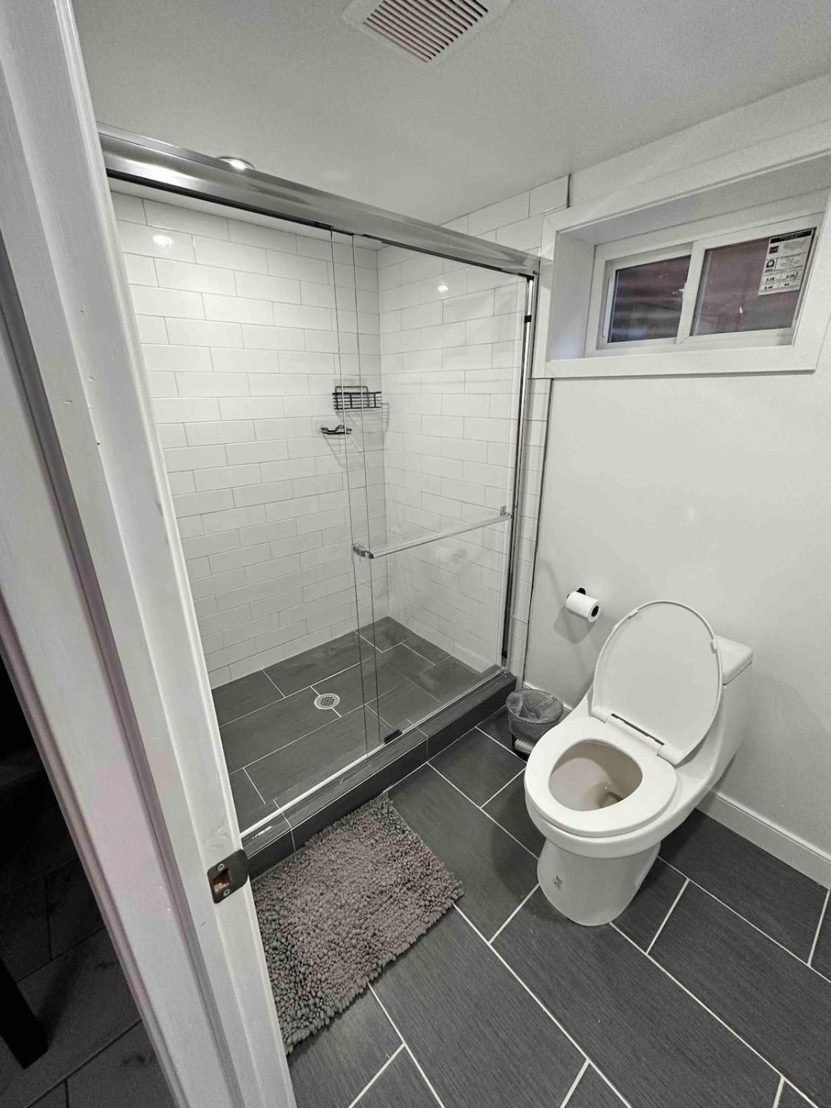 Lovely Basement 1-Bedroom With Free Parking Washington Kültér fotó